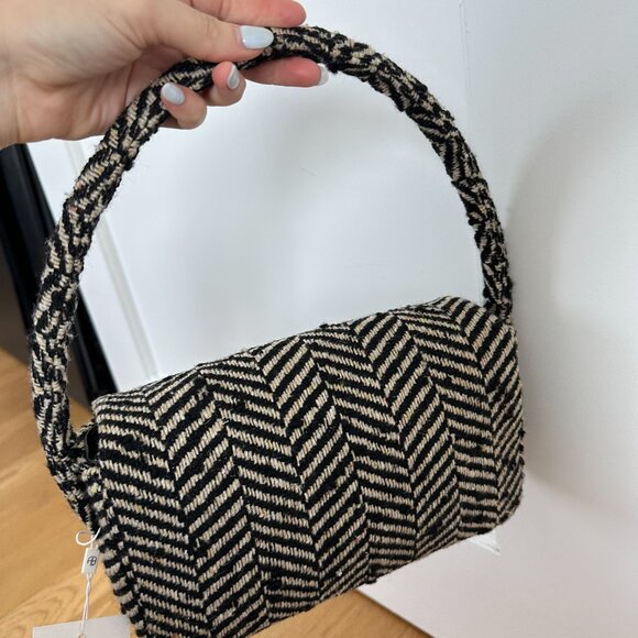 NWT Anine Bing Nico Shoulder Bag Fishbone Pattern Wool Blend Tweed Gold Lock - Picture 8 of 12